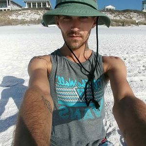 Meet your Posher, Joshua